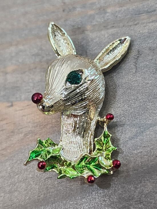 Gerry'S Jewelry - Gerry’s Vintage Gold and Green Reindeer Brooch